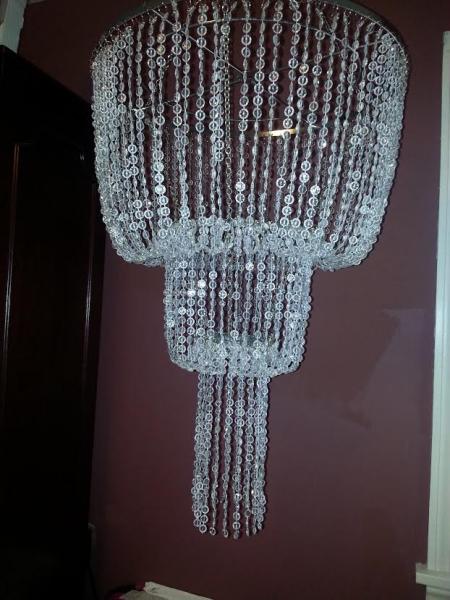 Beautiful crystal chandelier! Perfect for weddings and quienceañeras.